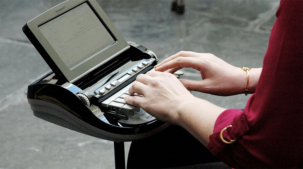 court stenographer keyboard