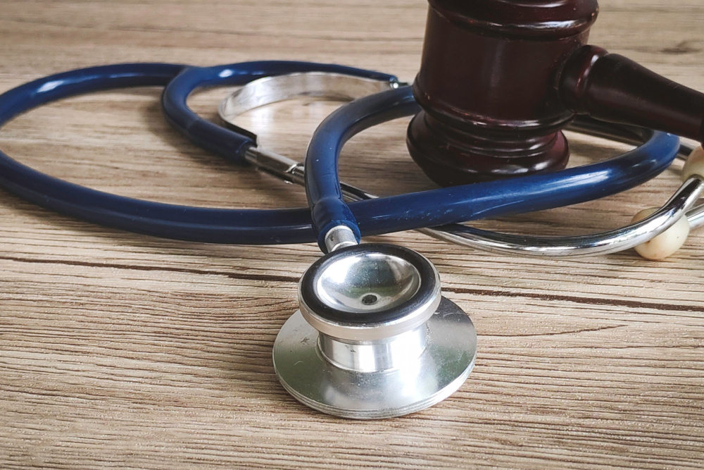 Supporting Medical-Legal Cases with Specialized Court Reporting
